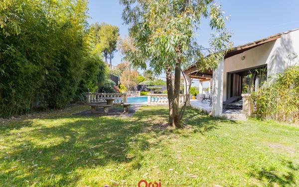 Maison à vendre    6 pièces • 223 m2 Allauch