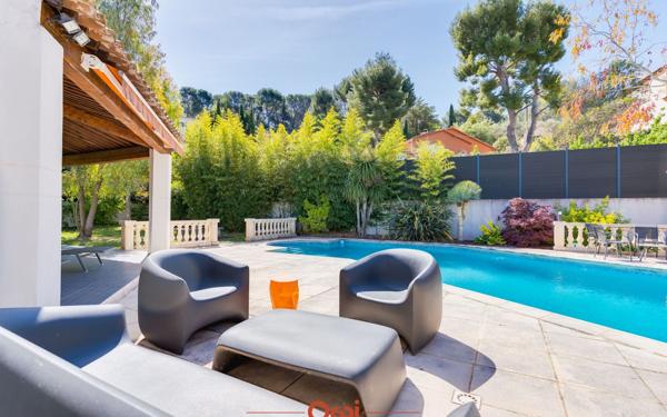 Maison à vendre    6 pièces • 223 m2 Allauch