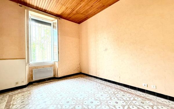 Maison à vendre    8 pièces •  Miramas
