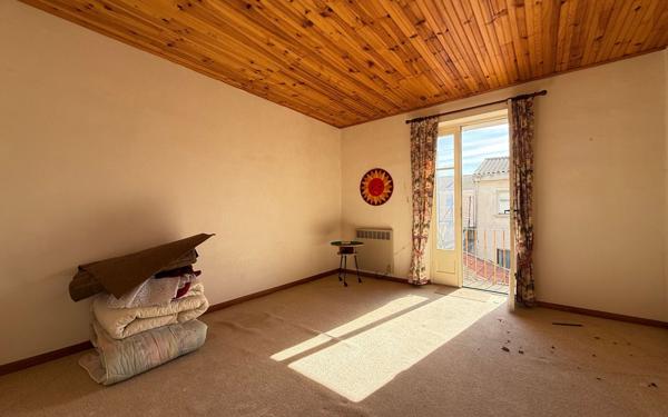 Maison à vendre    8 pièces •  Miramas