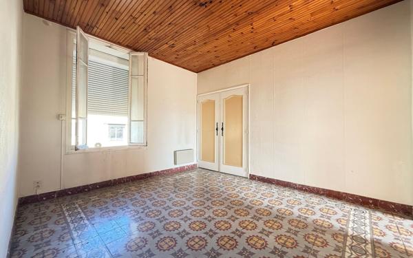 Maison à vendre    8 pièces •  Miramas