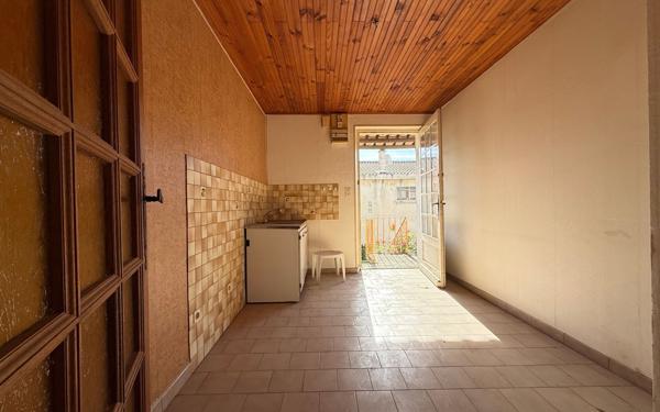 Maison à vendre    8 pièces •  Miramas
