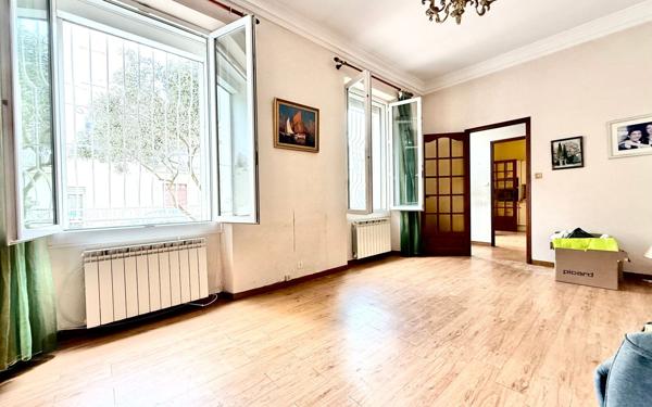 Maison à vendre    8 pièces •  Miramas
