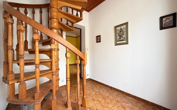 Maison à vendre    8 pièces •  Miramas