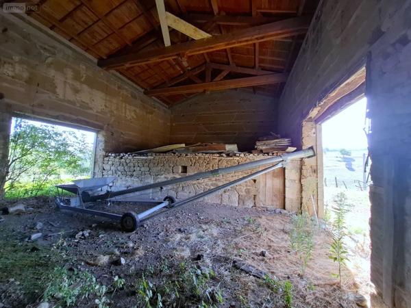 Achat - Maison Saint-Dier-d'Auvergne 63520 3 pièces 130 m 2 56416 m 2