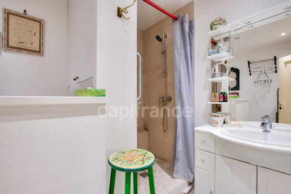 Paris 11ème Arr - Place Léon Blum/Voltaire - Appartement/Loft 53 m2 au calme dans passage privé - DPE "E" - Adapté PMR