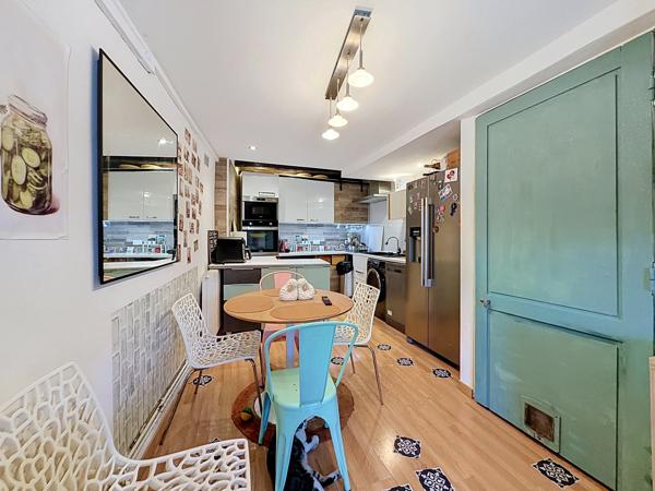Maison village 70m² type 3 au calme VILLA ROSA: Une maison de village au charme singulier, entre histoire et douceur de vivre: