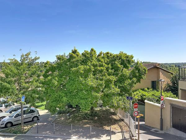 Maison village 70m² type 3 au calme VILLA ROSA: Une maison de village au charme singulier, entre histoire et douceur de vivre: