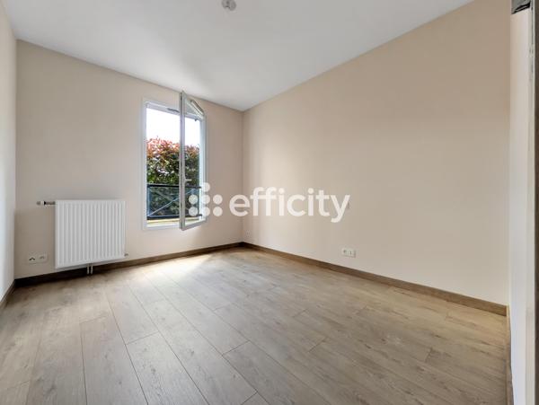 Appartement
         2 pièces
        - 50 m² 110 000 € *