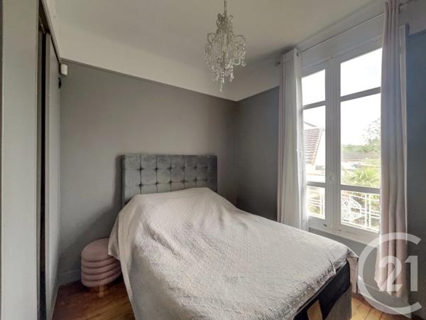 Maison à vendre  5 pièces - 119,42 m 2   LE BLANC MESNIL  - 93