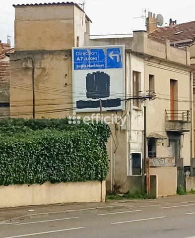 Bureau 2 pièces - 8 m²