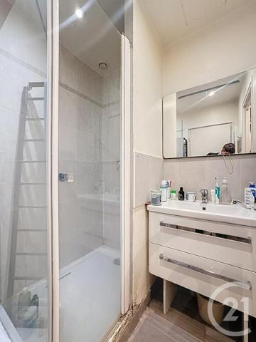 Appartement F3 à vendre  3 pièces - 39 m2 PARIS - 75018