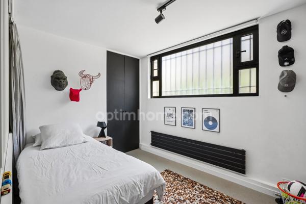 MAGNIFIQUE LOFT DE 90m2 - BOIS COLOMBES - CENTRE VILLE