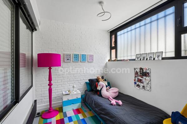 MAGNIFIQUE LOFT DE 90m2 - BOIS COLOMBES - CENTRE VILLE