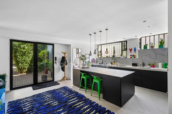 MAGNIFIQUE LOFT DE 90m2 - BOIS COLOMBES - CENTRE VILLE
