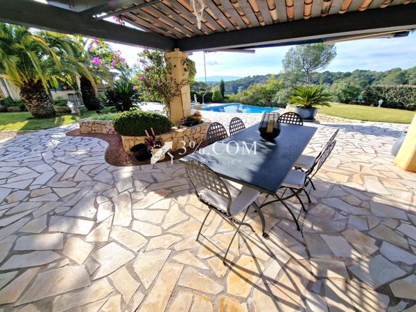 Maison 5 pièce(s) 4 chambre(s) 196 m²