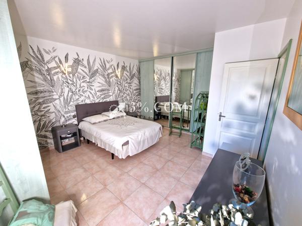 Maison 5 pièce(s) 4 chambre(s) 196 m²