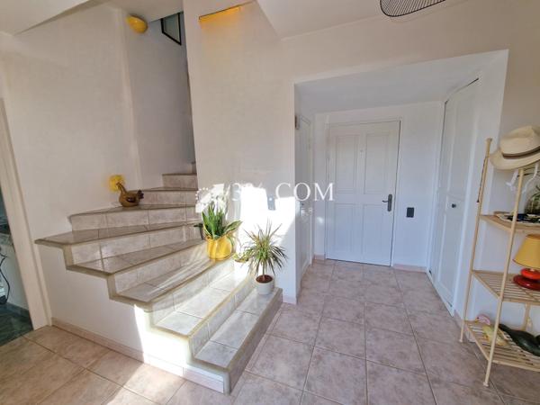 Maison 5 pièce(s) 4 chambre(s) 196 m²