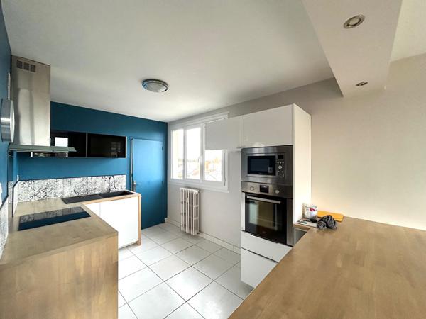 Appartement Nantes 3 pièces 61m² stationnement + cave