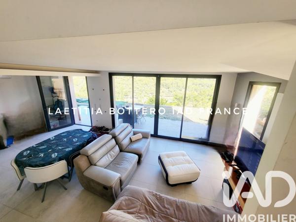 Immeuble à vendre 244 m² Ollioules