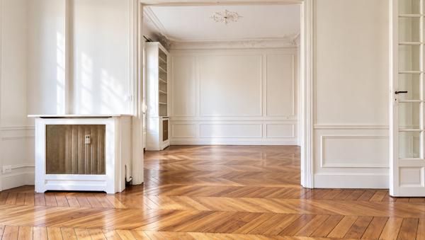 PARIS 7e -TOUR EIFFEL - Bel appartement ancien !