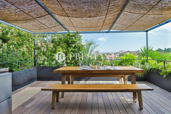 VILLAS KOSKENIA – Un domaine d’exception en location saisonnière au coeur du village avec piscine et plage à pied – 14 personnes, GUETHARY