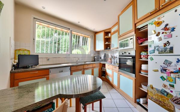 Maison à vendre    6 pièces • 178,13 m2 Le Plessis-Robinson