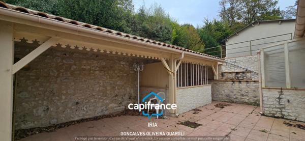 A vendre, superbe maison de plain-pied avec dépendance et vue panoramique.