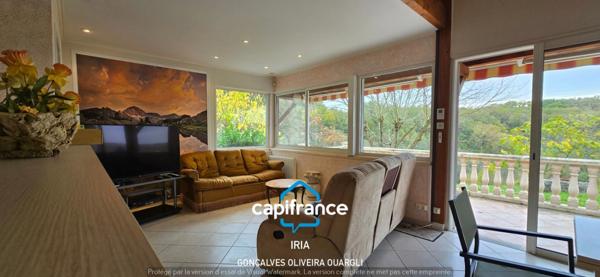 A vendre, superbe maison de plain-pied avec dépendance et vue panoramique.