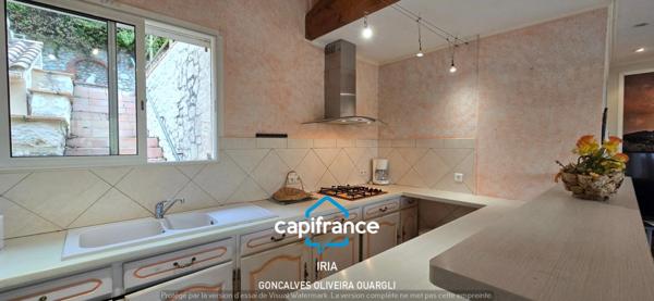 A vendre, superbe maison de plain-pied avec dépendance et vue panoramique.