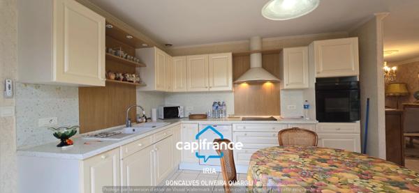 A vendre, superbe maison de plain-pied avec dépendance et vue panoramique.