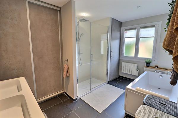 Maison familiale de 158 m2 - Amfreville Sur Iton