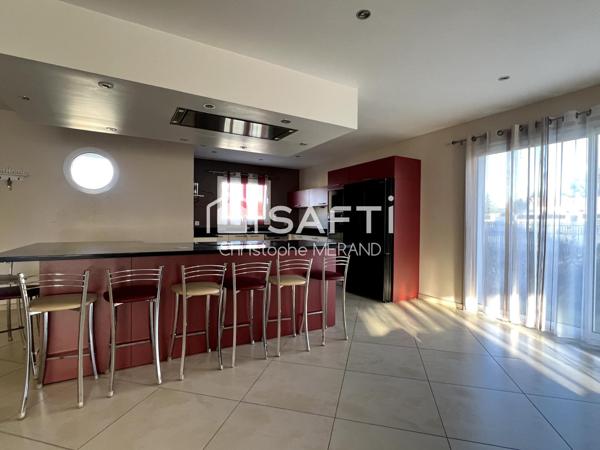 Gande pavillon de 185 m2 de 2013 dans le centre de DANGE