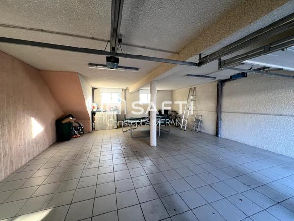 Gande pavillon de 185 m2 de 2013 dans le centre de DANGE