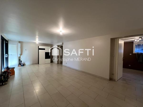 Gande pavillon de 185 m2 de 2013 dans le centre de DANGE