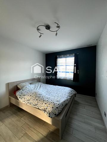 Gande pavillon de 185 m2 de 2013 dans le centre de DANGE