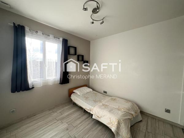 Gande pavillon de 185 m2 de 2013 dans le centre de DANGE