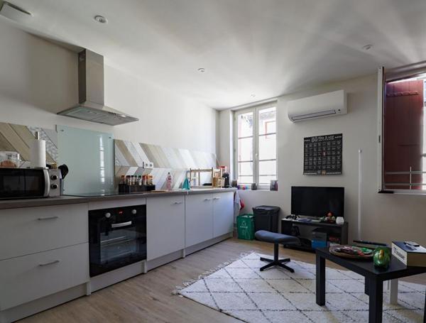 Charmant T2 rénové de 41 m²  -  Centre-ville au calme