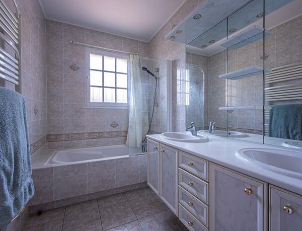 SAINE MAISON DE PLAIN-PIED - QUARTIER INTIMISTE ET CALME - SAINT-PALAIS-SUR-MER