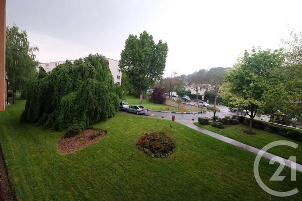 Appartement à vendre  4 pièces - 66 m 2   VERSAILLES  - 78