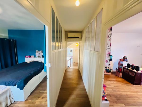 Maison centre ville avec piscine et dépendances