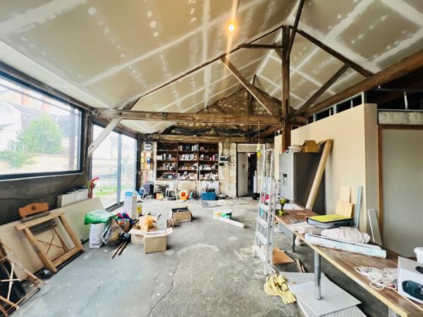 Maison centre ville avec piscine et dépendances