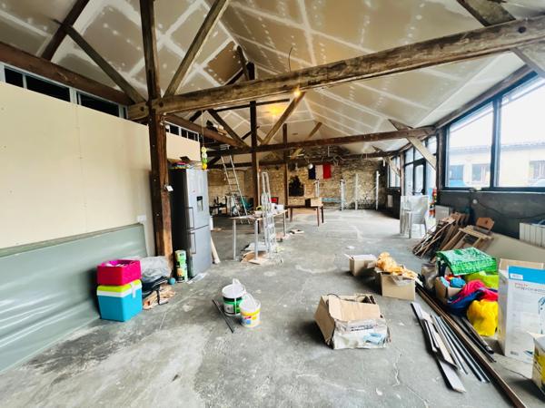 Maison centre ville avec piscine et dépendances