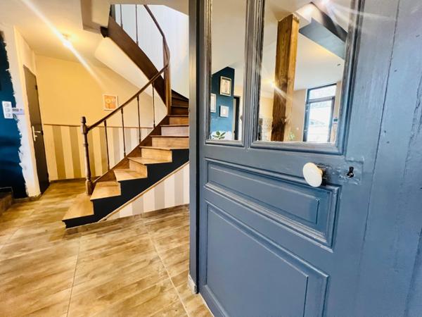 Maison centre ville avec piscine et dépendances