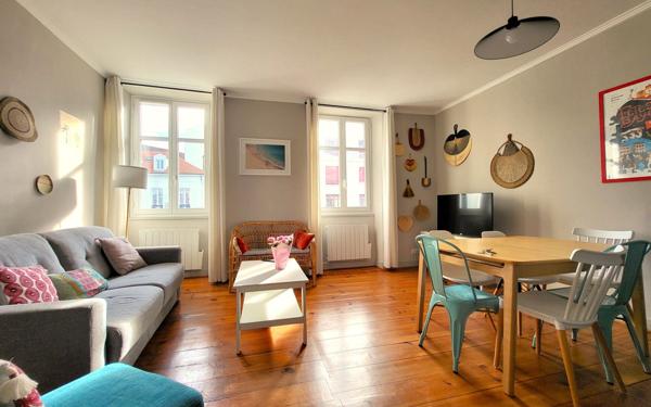 Appartement à vendre    3 pièces • 56 m2 Biarritz