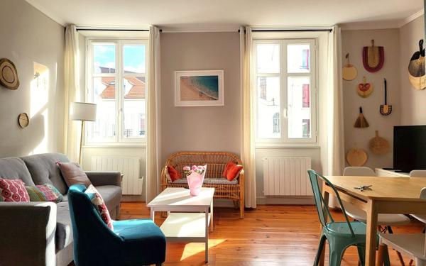 Appartement à vendre    3 pièces • 56 m2 Biarritz