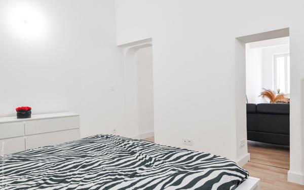 Appartement à vendre    2 pièces • 51 m2 Sanary-sur-Mer