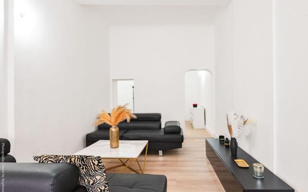 Appartement à vendre    2 pièces • 51 m2 Sanary-sur-Mer