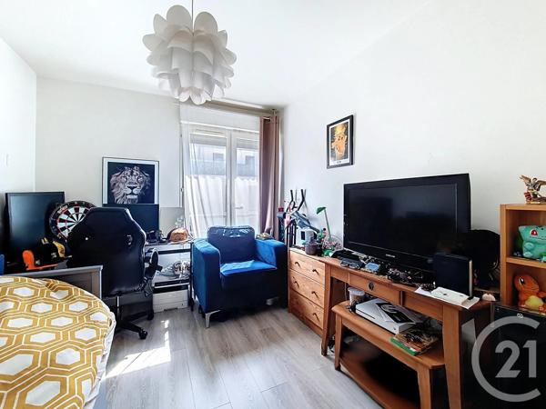Appartement F3 à vendre  3 pièces - 60,81 m 2   COLOMBES  - 92