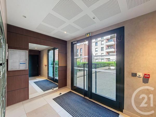 Appartement F3 à vendre  3 pièces - 60,81 m 2   COLOMBES  - 92